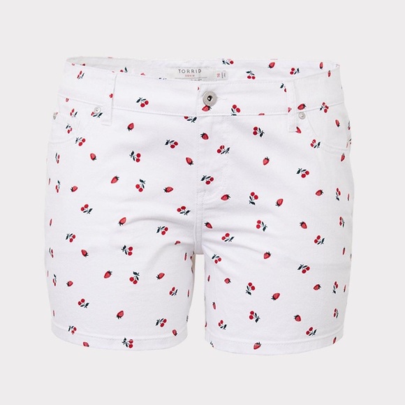 NWT Torrid shorts white cherry berry print size 24 - Picture 4 of 6